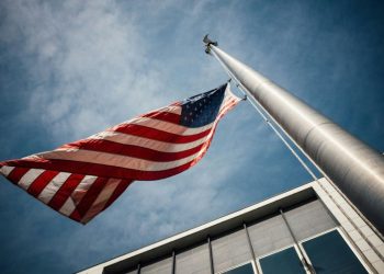 US Markets Rebound as Biden Drops Re-election Bid, Gold Price Drops Below US$2,400