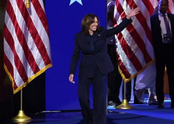 Kamala Harris’ big night helps Democrats reverse their fortunes