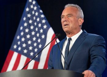 Feds open probe into RFK Jr for allegedly decapitating a dead whale