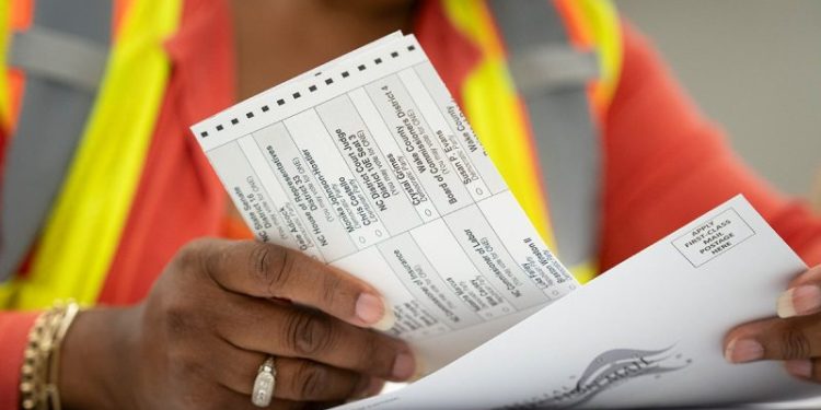 Experts predict Supreme Court likely to stay out of 2024 presidential election