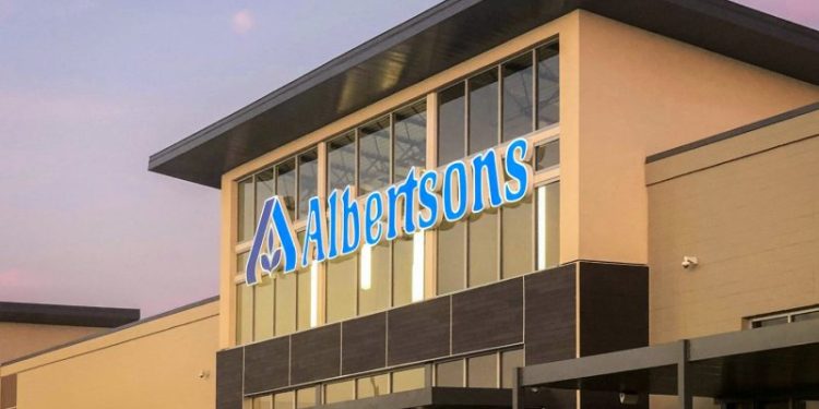 Albertsons sues Kroger after judge rules against grocery merger