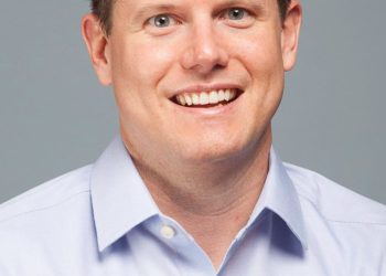 Amazon taps Whole Foods CEO to oversee grocery business