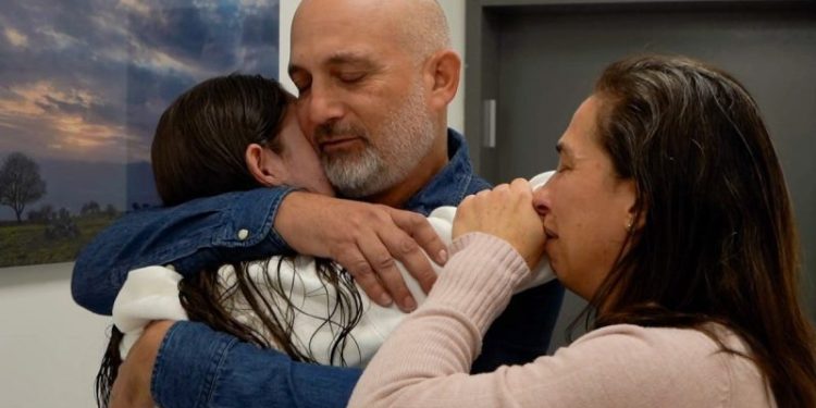 Former Hamas hostage Naama Levy breaks silence in first message since her release