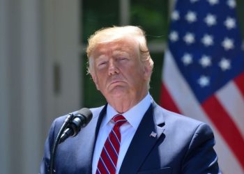 Trump Revives Tariff Threats Against EU and China, Targeting Trade and Fentanyl Crisis