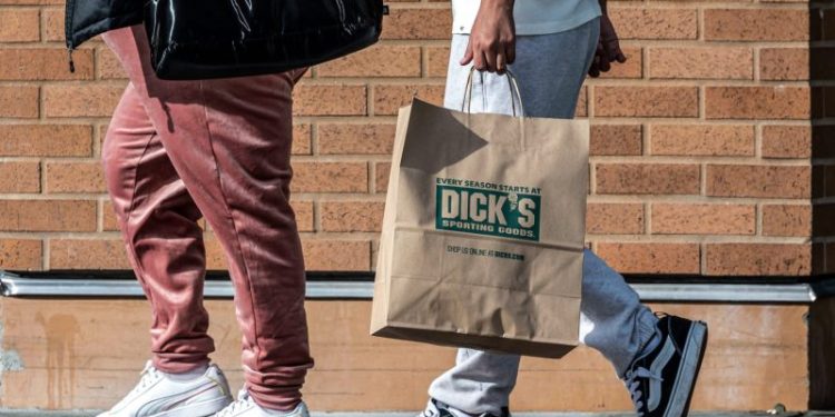 Dick’s Sporting Goods is latest retailer to forecast rocky 2025 as recession fears swirl