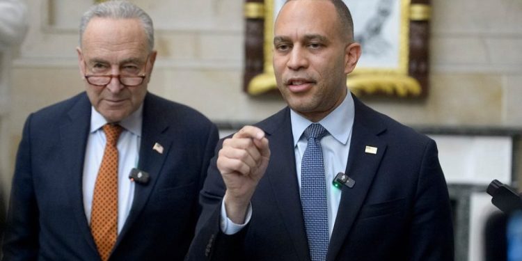 Top House Democrat leaves Schumer in the cold amid left’s disarray on shutdown drama