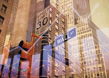 Crypto Market Update: Wall Street Pulls Back US$5 Billion as Bitcoin Premium Shrinks